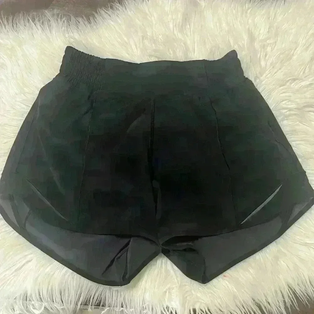Lululemon hooty hot short